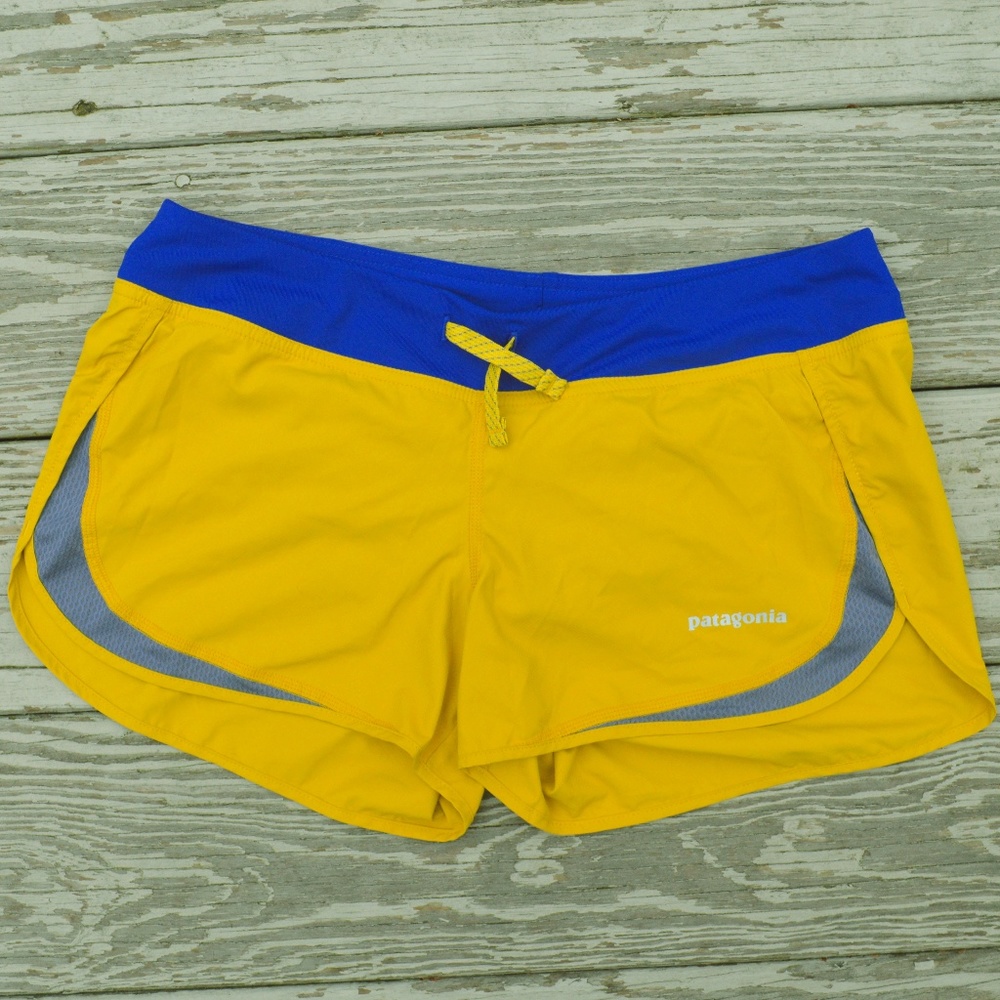 Patagonia Strider running shorts size small - NWOT